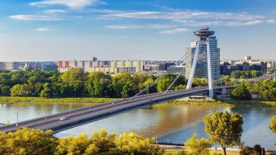 Most Trusted Online Shops for Truck Parts and Accessories