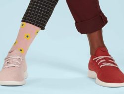 Recycled Plastic Sneakers – Eco Footwear – Allbirds Redefined